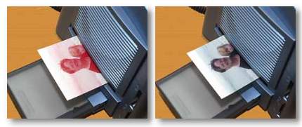 HiTouch Hiti photoprinter prints magenta second then cyan to finish
